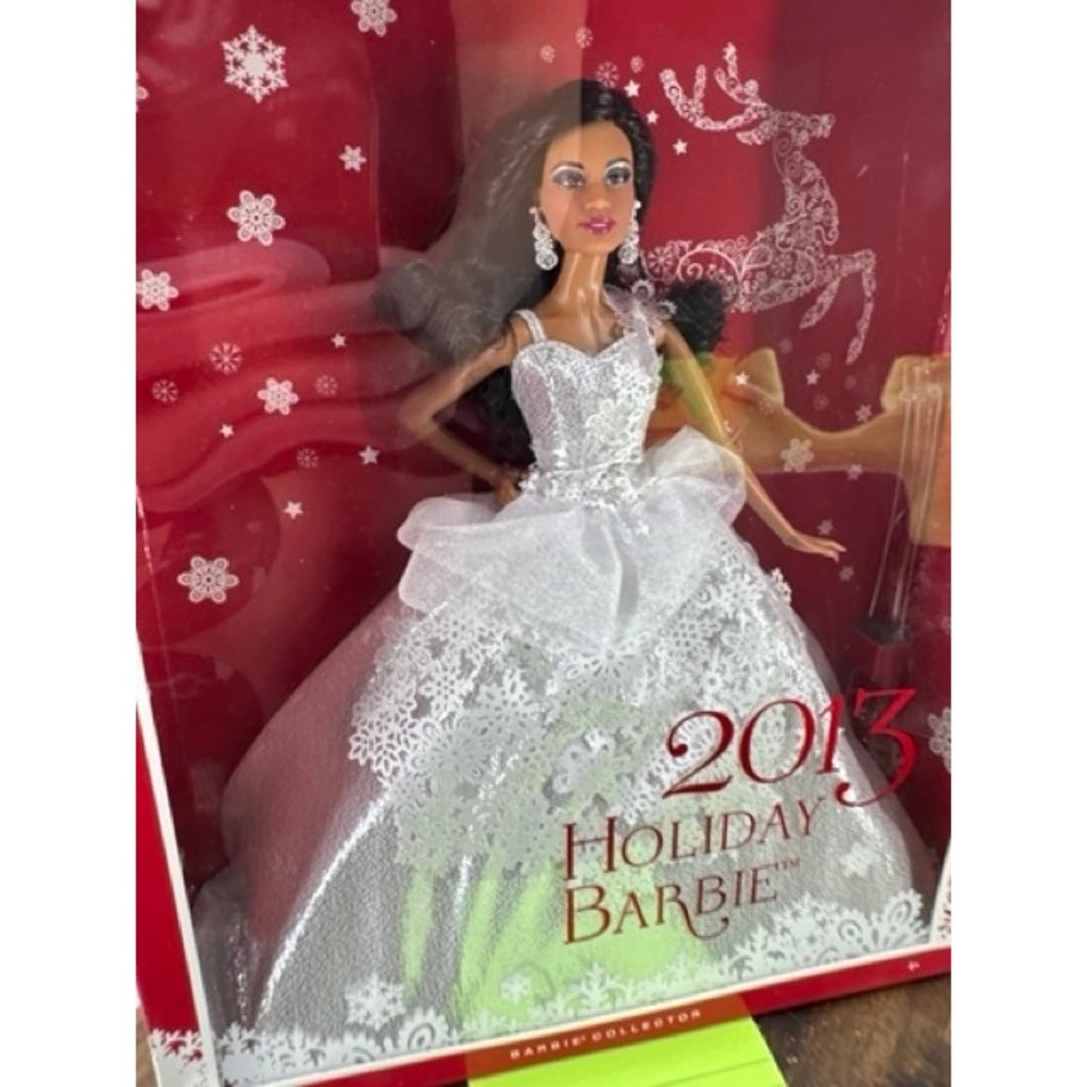 Mattel NEW 2013 Holiday Barbie 25th Anniversary Silver Gown Collector Doll - Picture 4 of 8